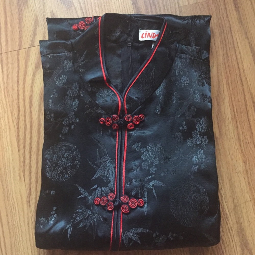 NWT Lindsey's Black Floral Chinese Dress